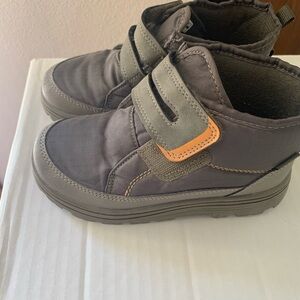 Like new 12 kids boots
